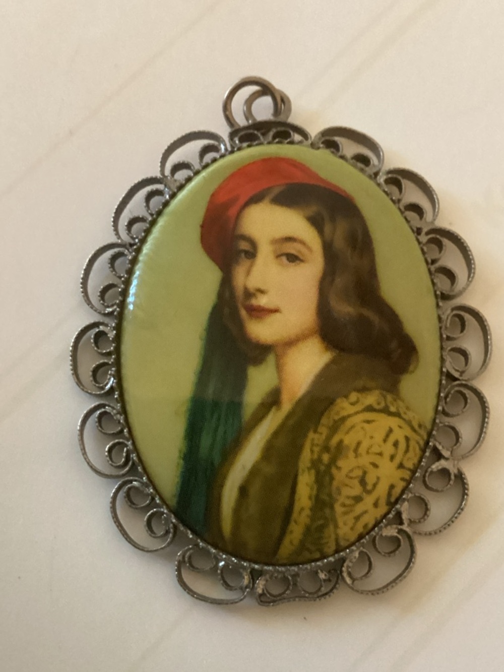 Vintage Portrait Oval Pendant Necklace - Green and Red